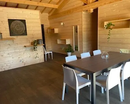 Σπίτι διακοπών Maison En Bois Moderne Et Spacieuse Avec Piscine Soustons