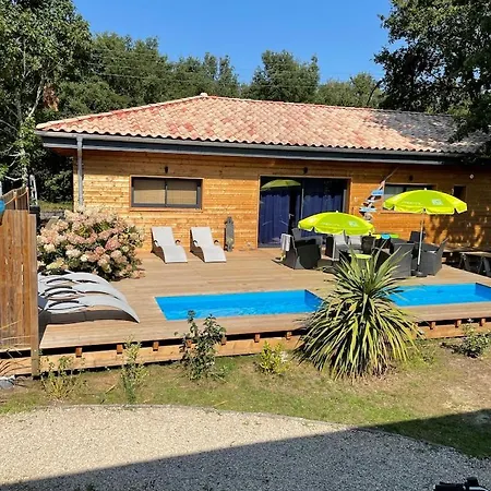 Maison En Bois Moderne Et Spacieuse Avec Piscine * Soustons